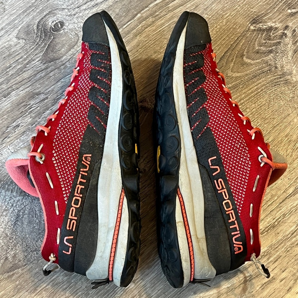La‎ Sportiva TX2 Red Knit Vibram Approach Hiking Shoes Climbing Sneaker Wom Sz 6 - Picture 3 of 7